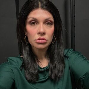 Black HUMAN Hair Lace Front Wig (Worn 1x on film set) 🎥